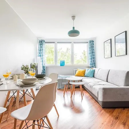 Al Niepodleglosci 75 * Varšava