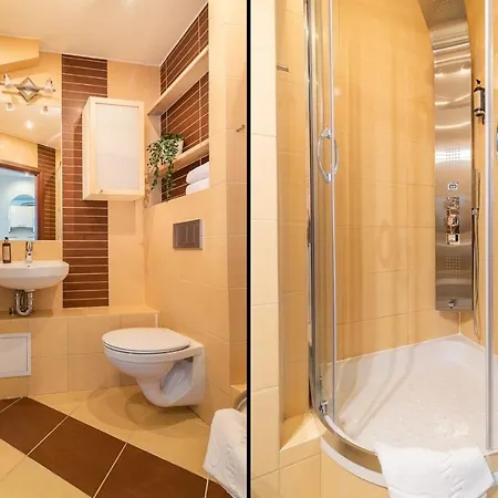 Al Niepodleglosci 75 Hotel