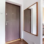 Rent Like - Aleja Niepodległości 75