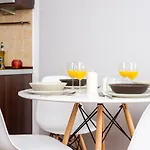 Hotel Rent Like - Aleja Niepodległości 75 *