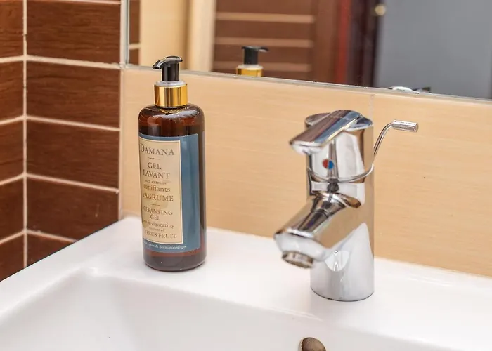 Hotel Rent Like - Aleja Niepodległości 75