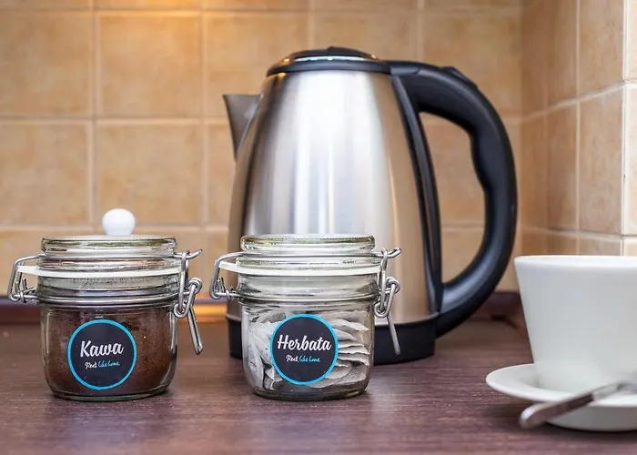 Rent Like - Aleja Niepodległości 75 *